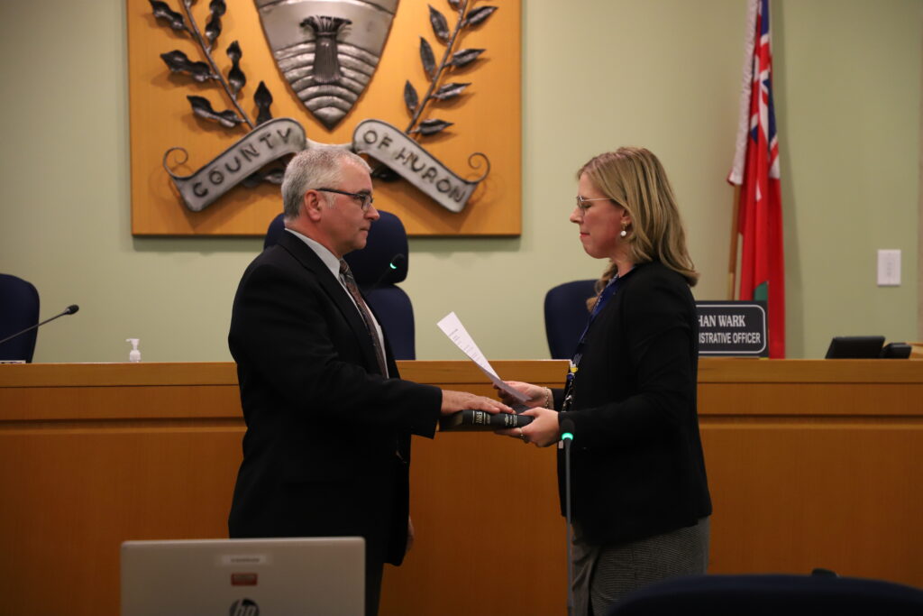 Jamie Heffer being sworn in as Warden for the County of Huron